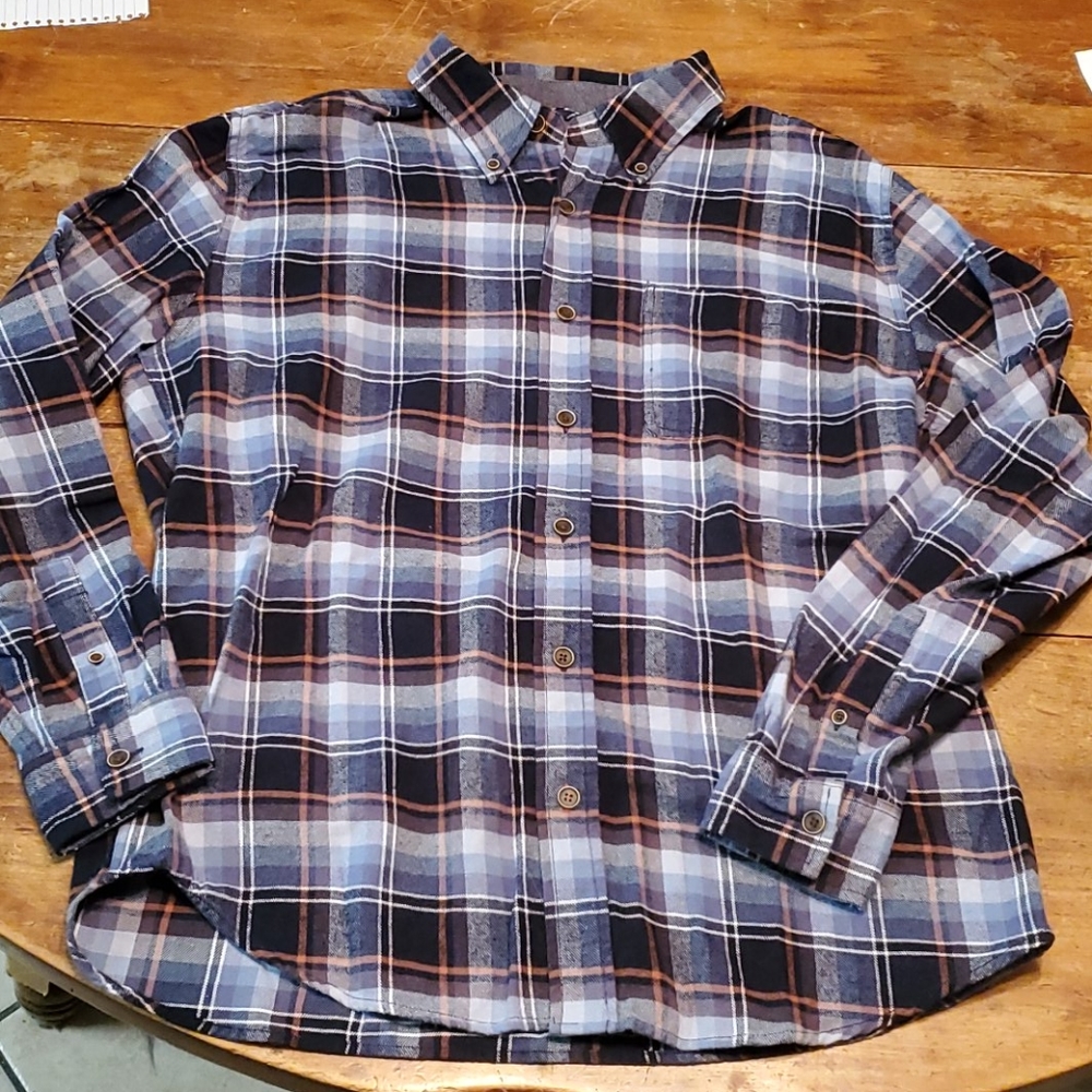 3 for $10 Vintage style large button down casual shirt